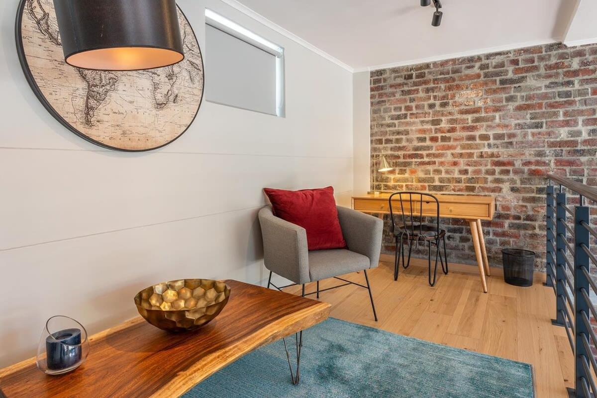 Penthouse 2 Bedroom - Biscuit Mill- Apartment